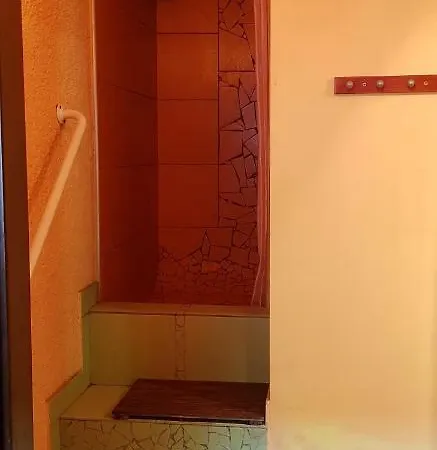 Apartman Garden Apartment *